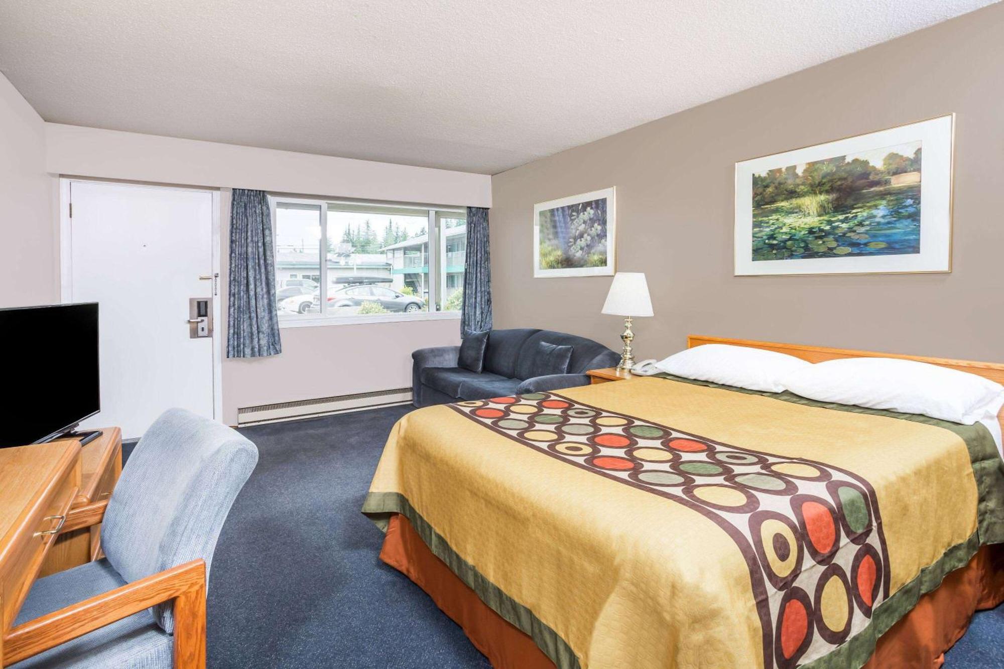 Hotel Super 8 By Wyndham Quesnel Bc Exterior foto